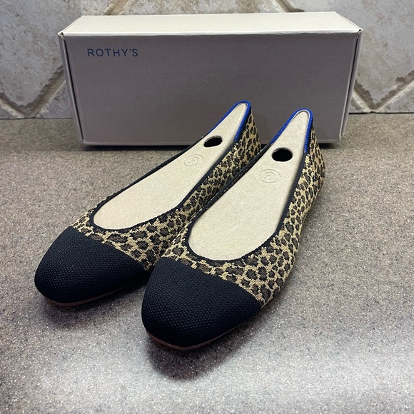 🆕 Rothy’s “Little Cat” The Square Flat Shoes, Size 8.5 - Picture 3 of 11
